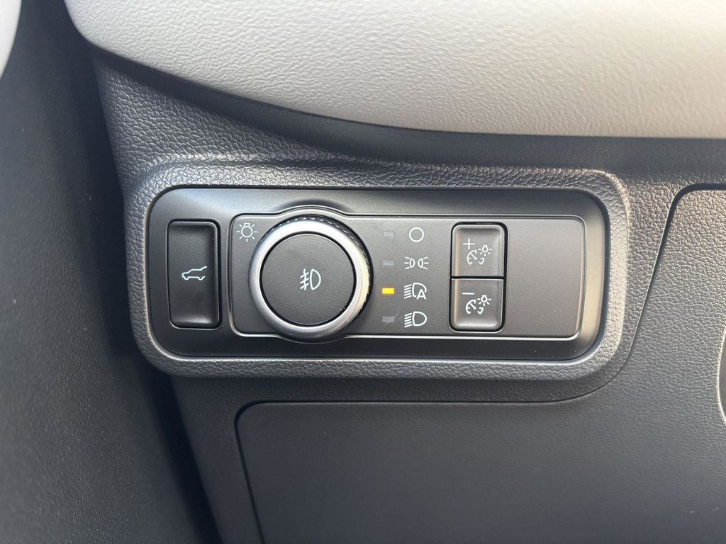 2026 Ford Explorer Active - Photo 29