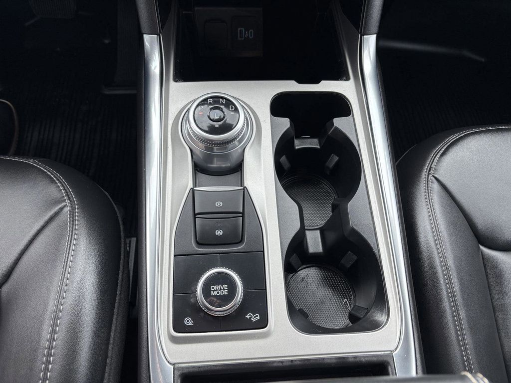 2023 Ford Explorer XLT - Photo 27