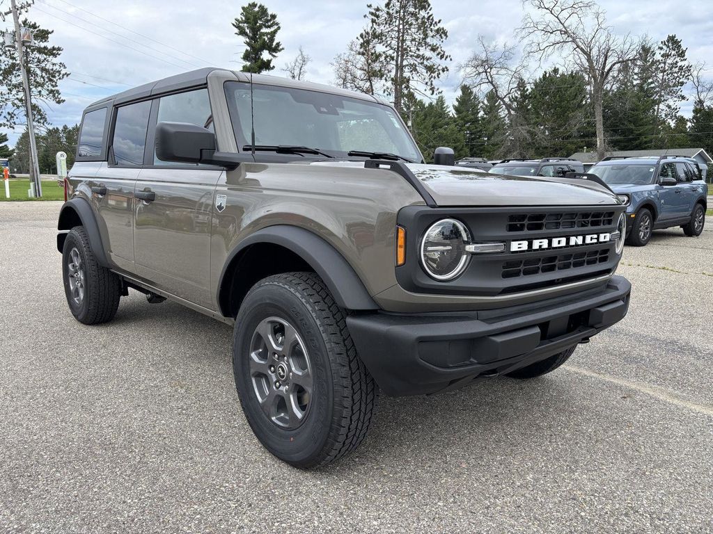 2025 Ford Bronco 4-Door Big Bend's photo