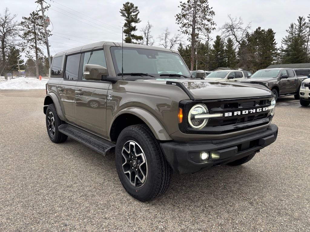 New 2025 Ford Bronco Outer Banks SUV