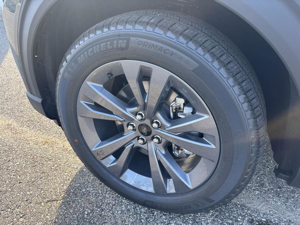2026 Ford Explorer Active - Photo 10