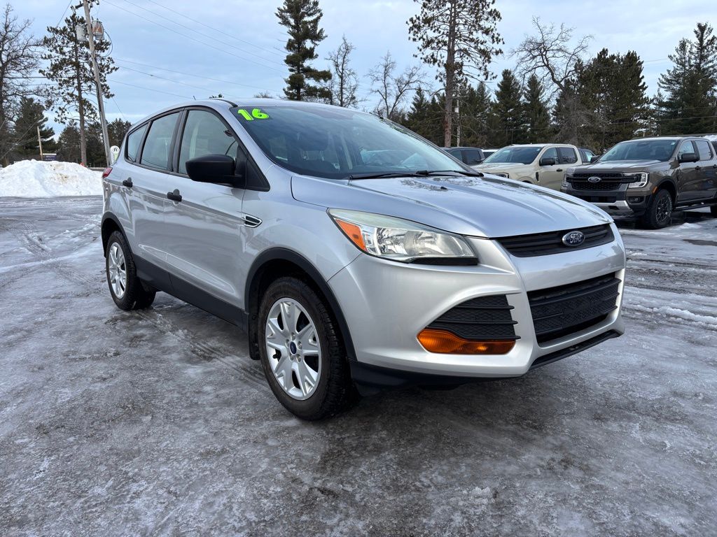 2016 Ford Escape S's photo