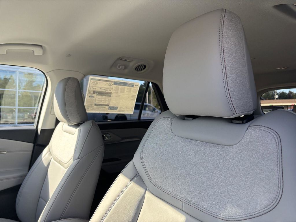 2026 Ford Explorer Active - Photo 14