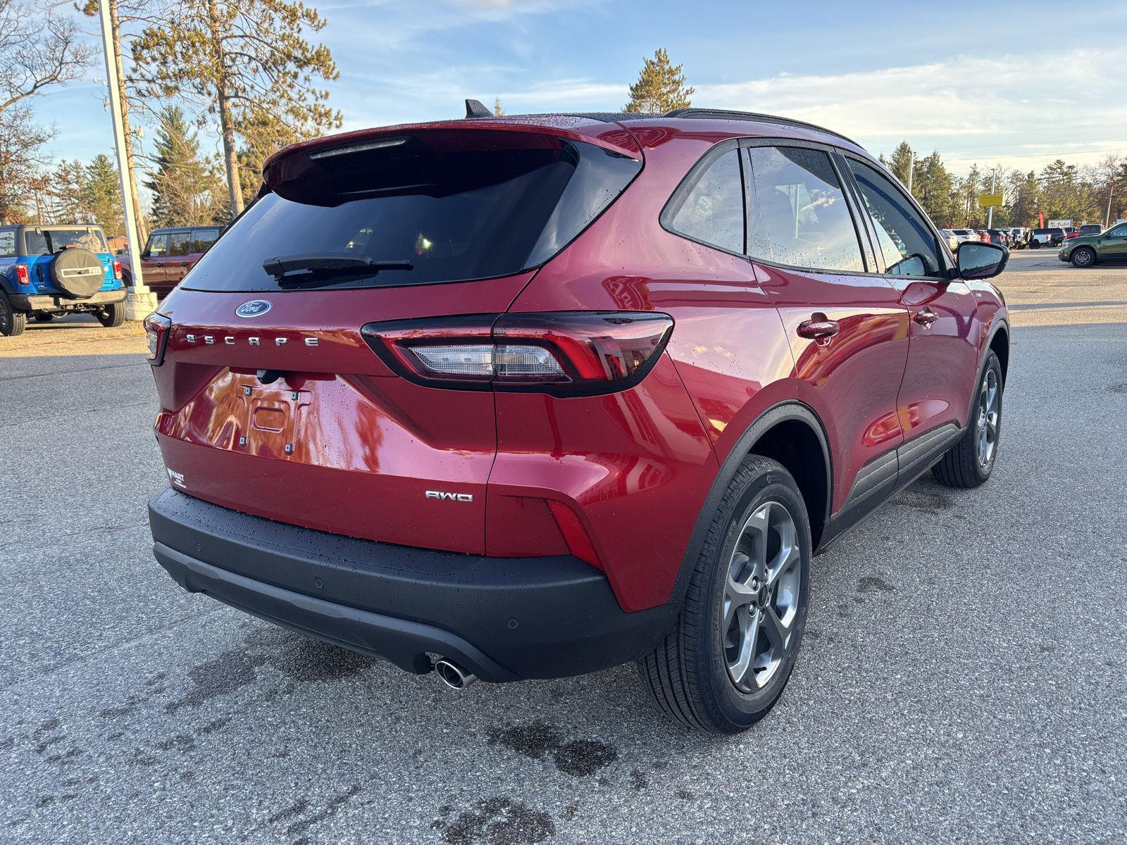 2026 Ford Escape ST-Line photo 3