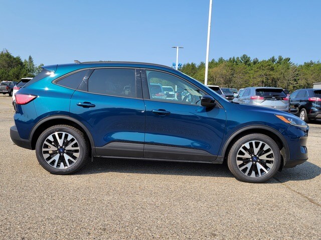 Used 2020 Ford Escape SE with VIN 1FMCU9BZ7LUC13246 for sale in Roscommon, MI