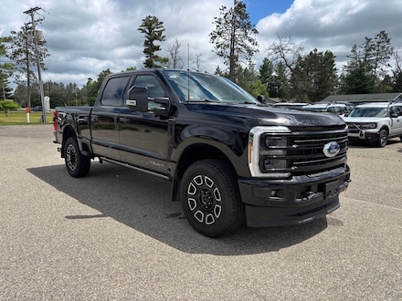 2025 Ford F-250SD Platinum Truck