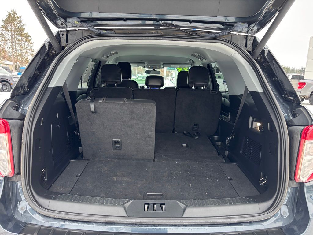 2023 Ford Explorer XLT - Photo 18