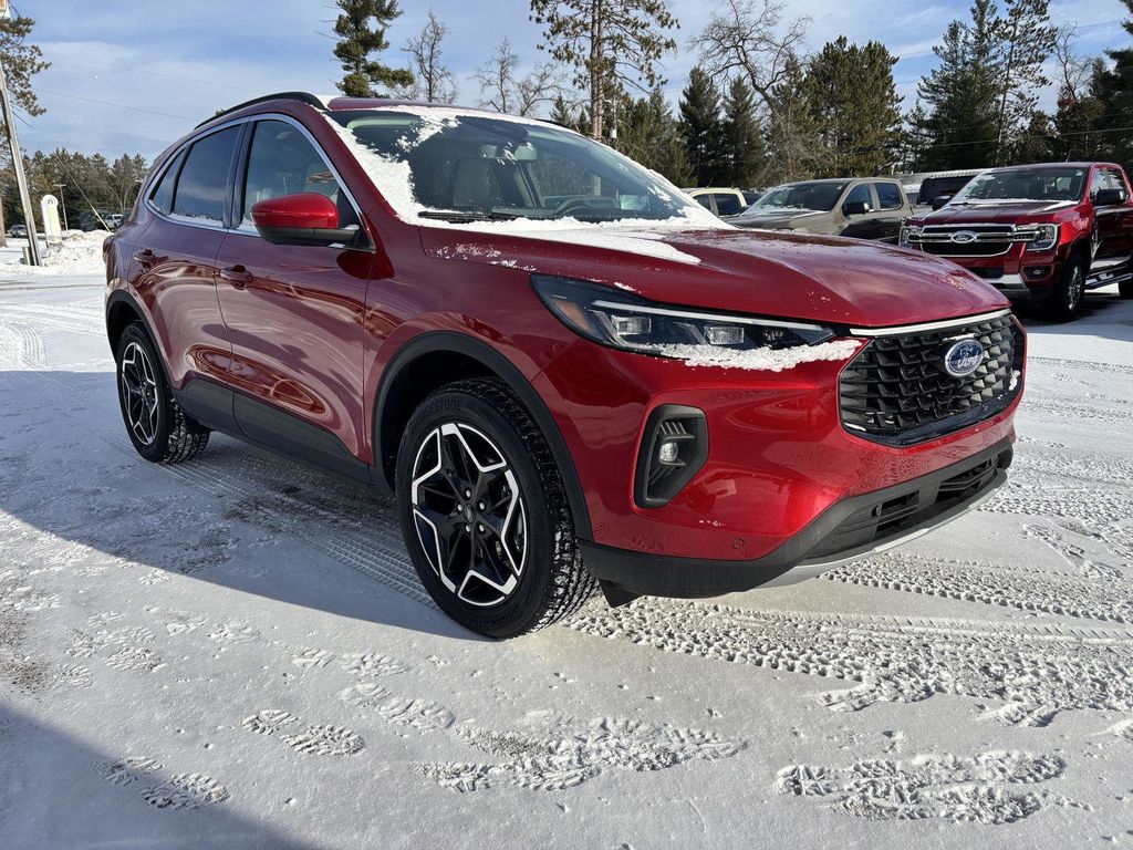 2026 Ford Escape Platinum's photo