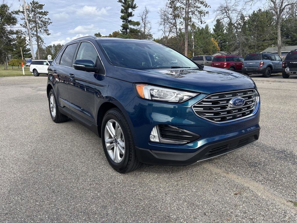 2020 Ford Edge SEL's photo
