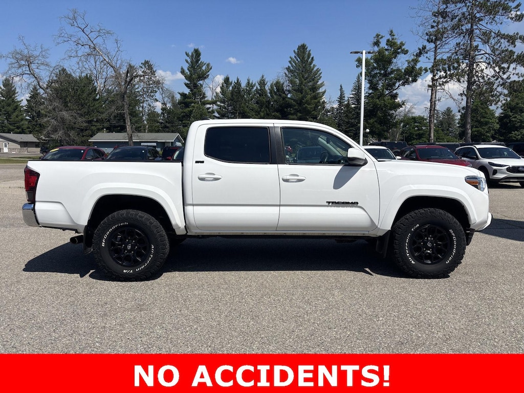 Used 2022 Toyota Tacoma 4WD SR5 Truck