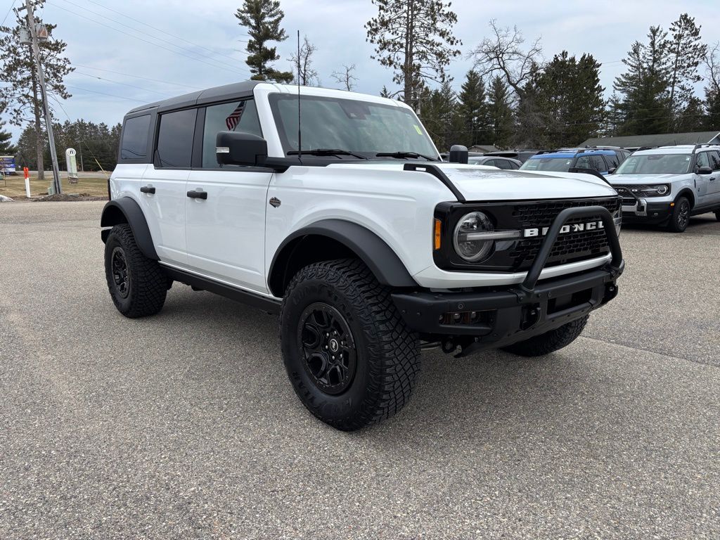 2023 Ford Bronco Wildtrak 4x4's photo