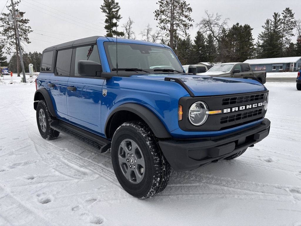 2025 Ford Bronco 4-Door Big Bend's photo