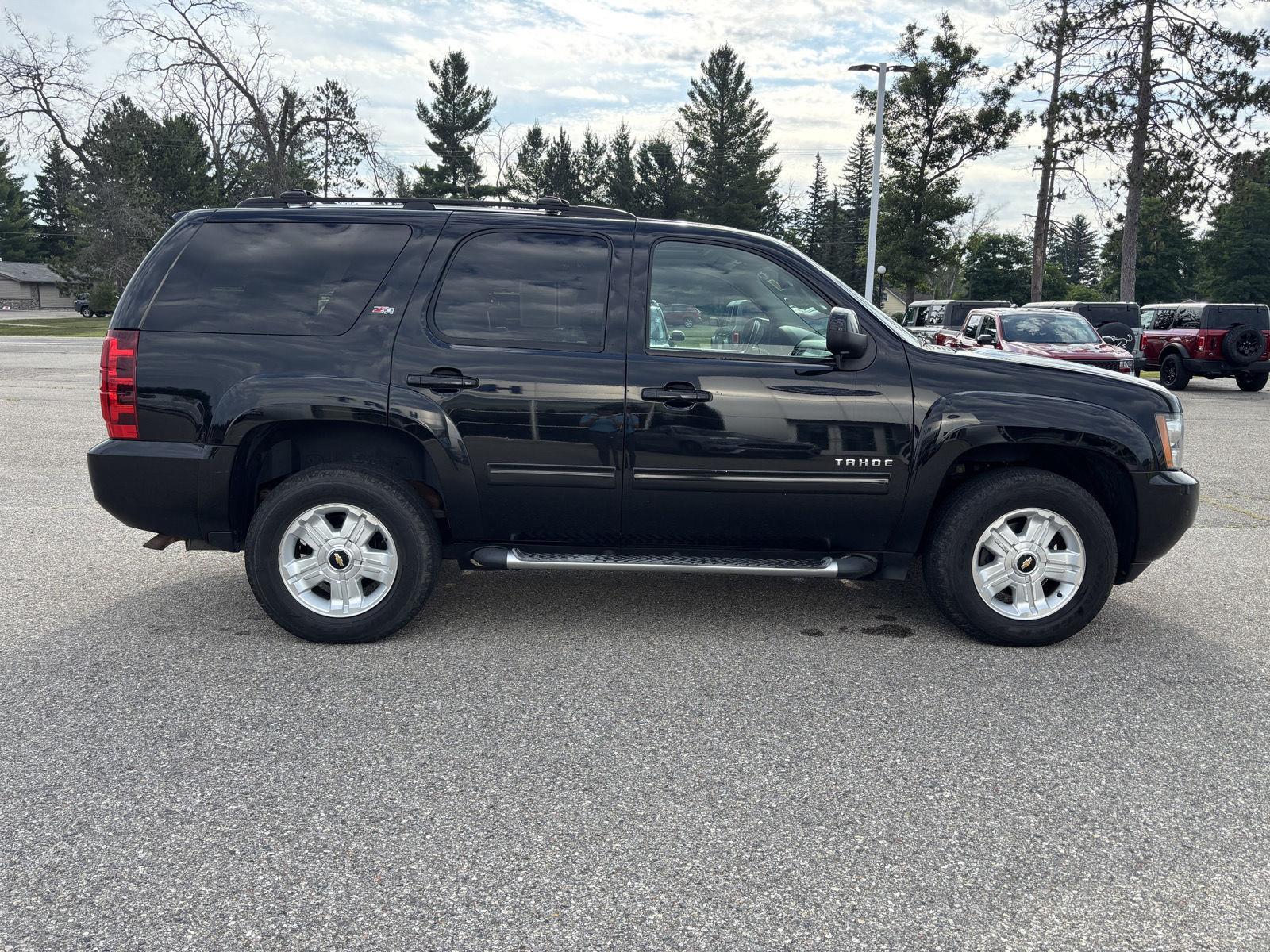 Used 2012 Chevrolet Tahoe LT with VIN 1GNSKBE01CR180538 for sale in Roscommon, MI