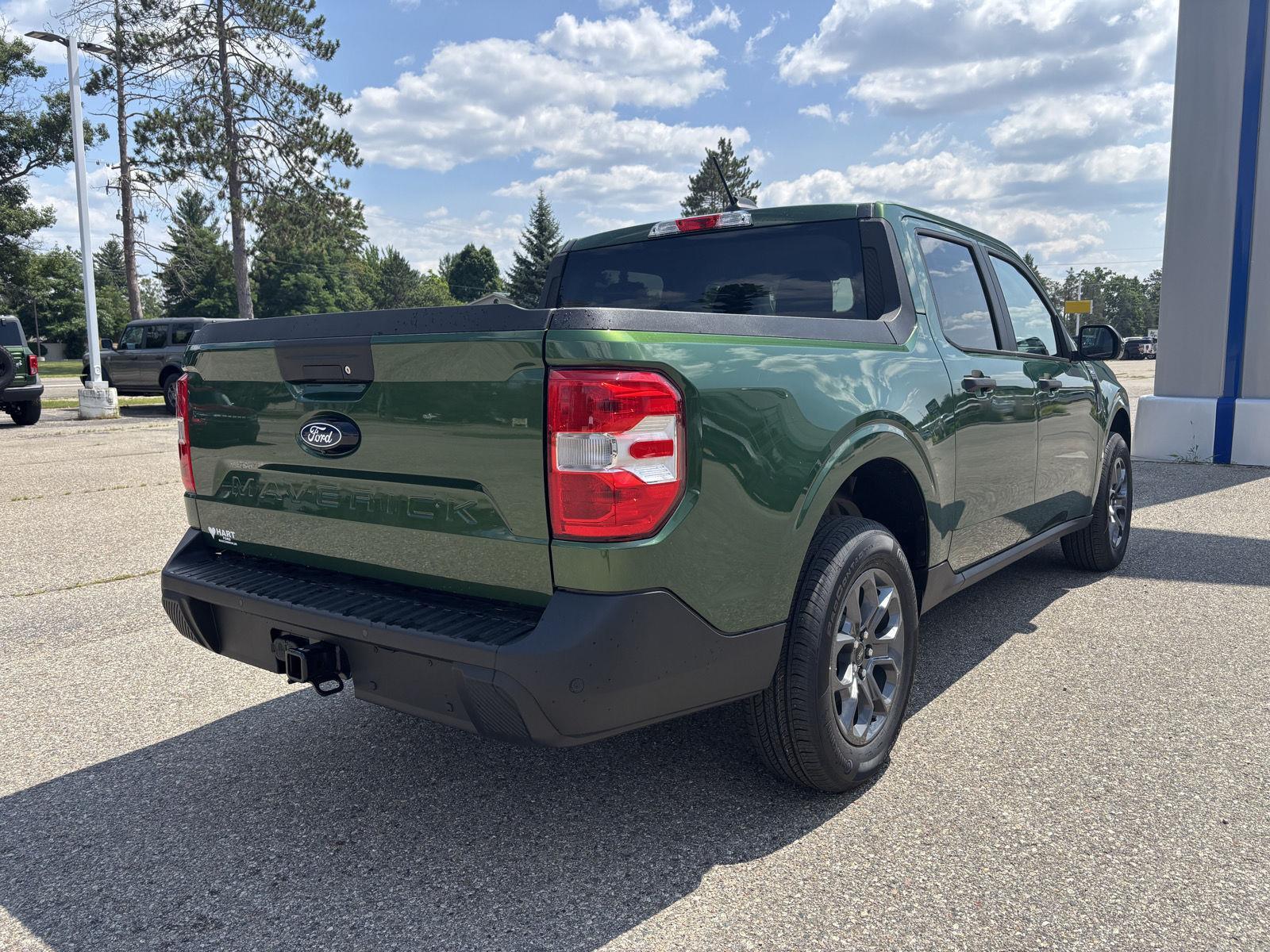 2025 Ford Maverick XLT photo 2