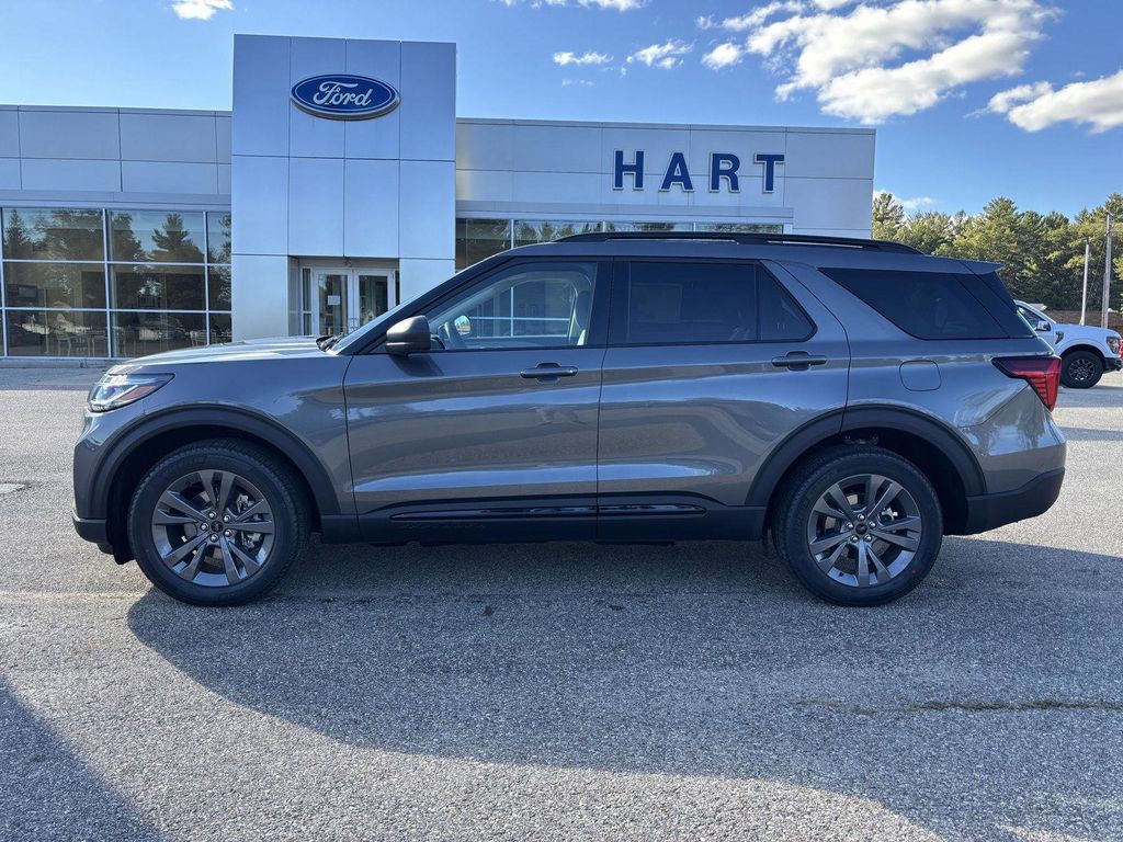 2026 Ford Explorer Active - Photo 6