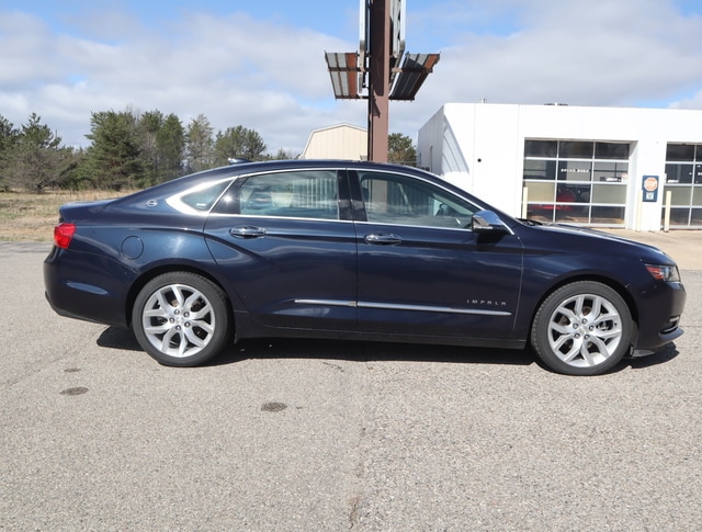 Used 2018 Chevrolet Impala Premier with VIN 2G1125S36J9164159 for sale in Roscommon, MI