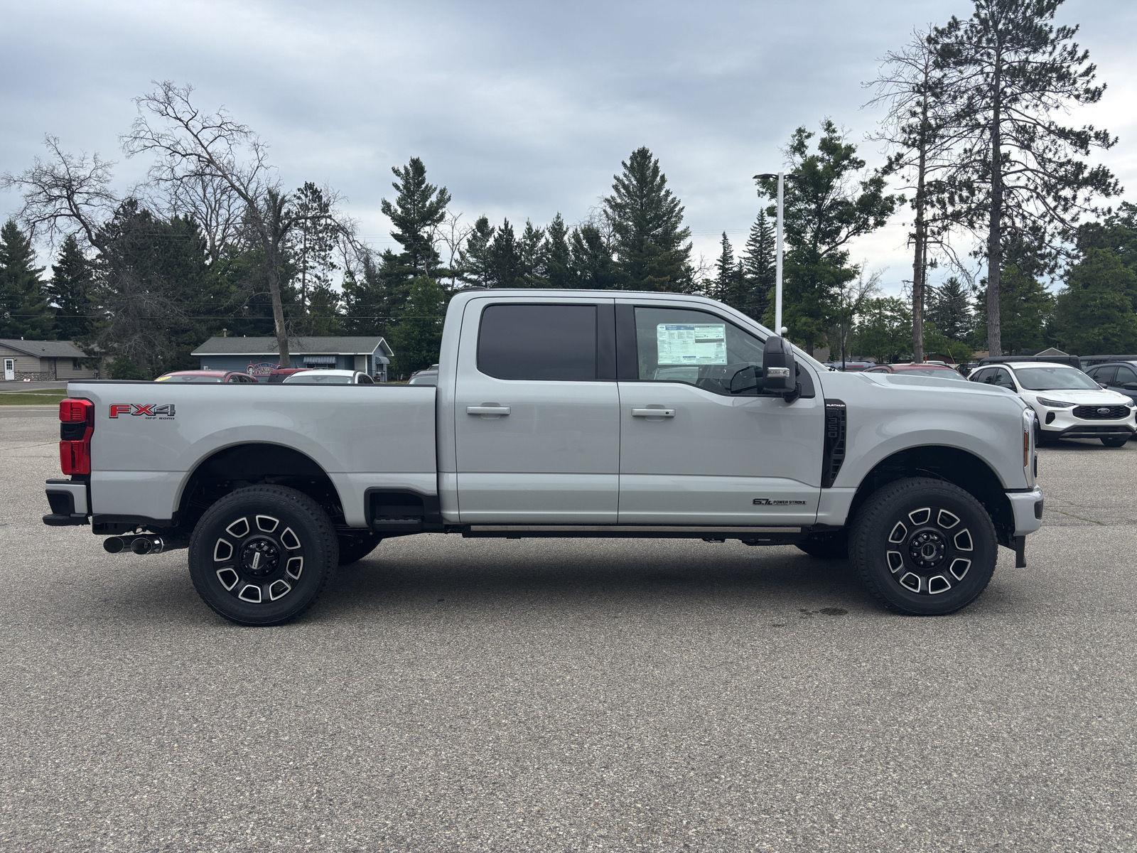 2025 Ford F-350 Platinum photo 2