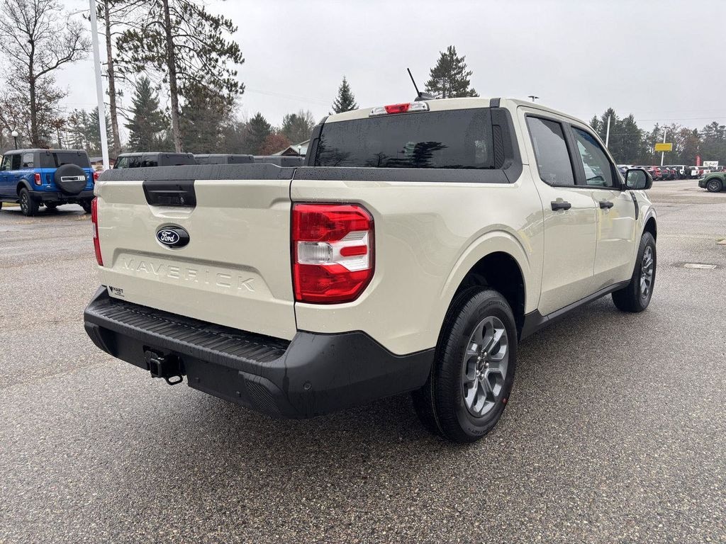 New 2025 Ford Maverick XLT Truck