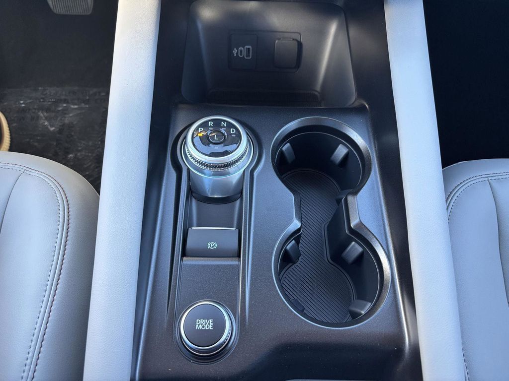 2026 Ford Explorer Active - Photo 24