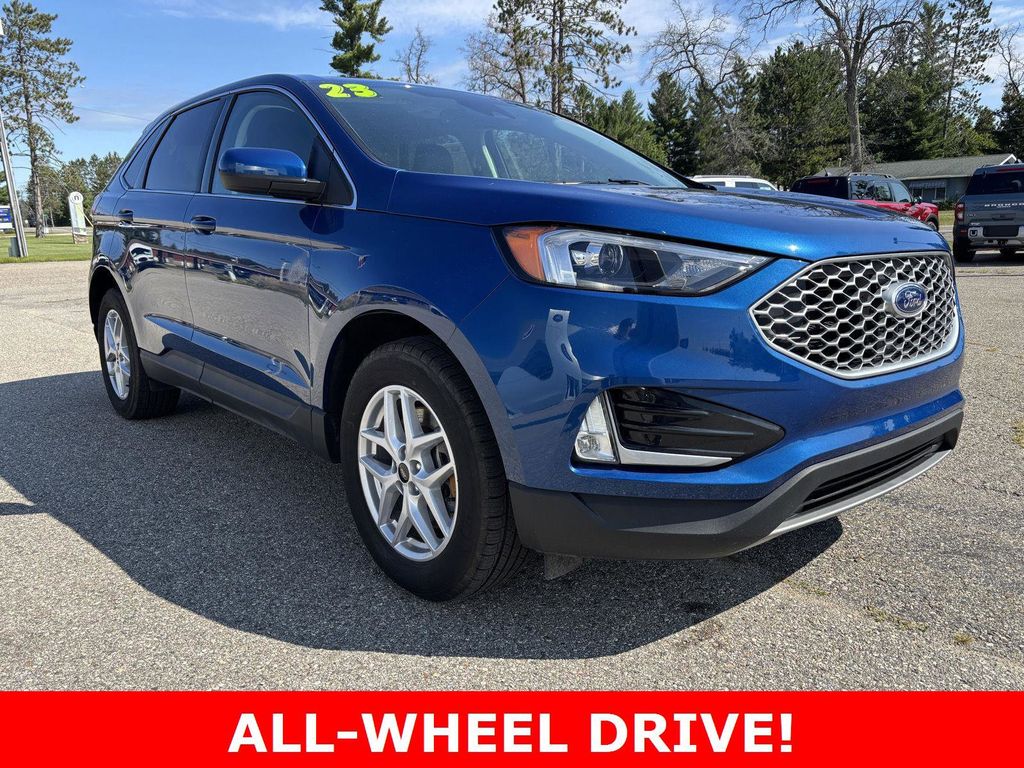 2023 Ford Edge SEL's photo