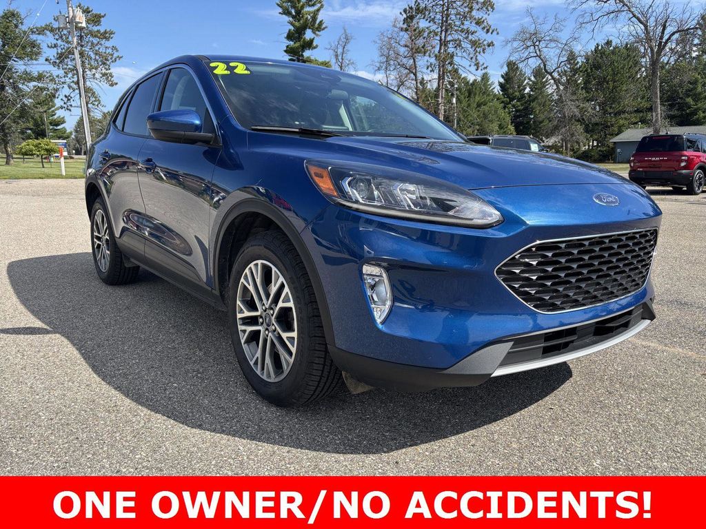 2022 Ford Escape SEL's photo