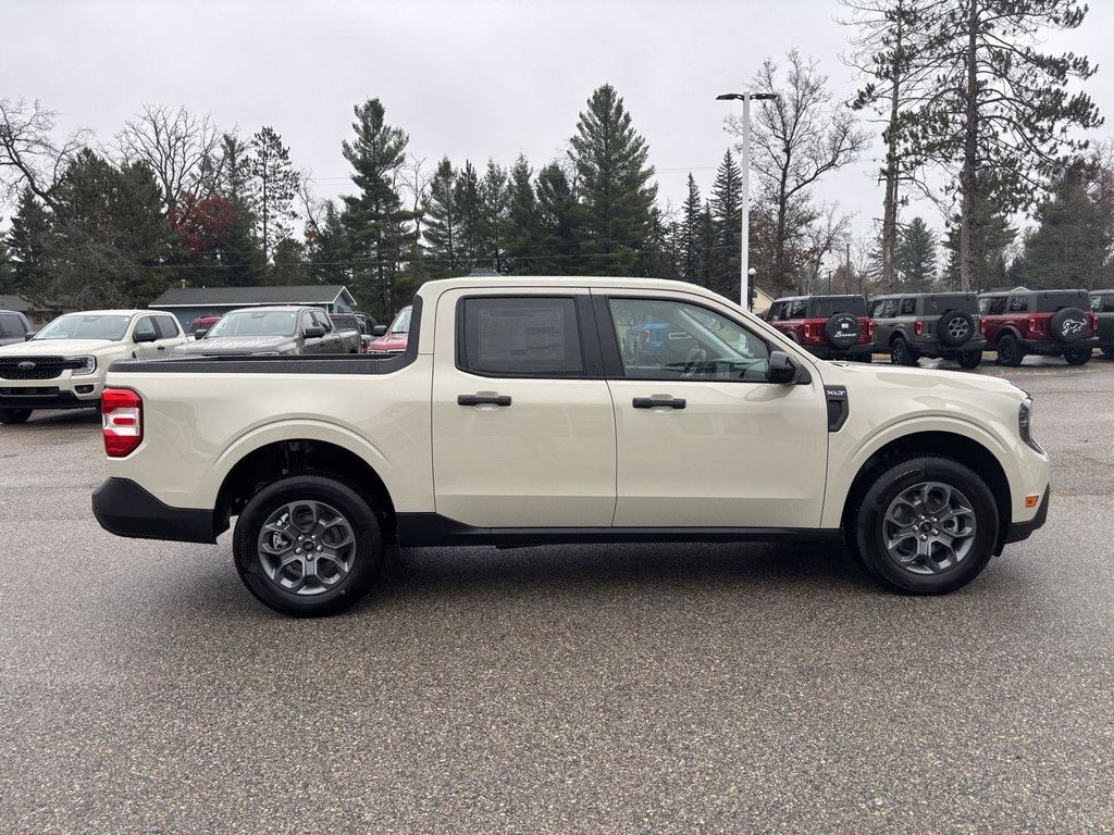New 2025 Ford Maverick XLT Truck