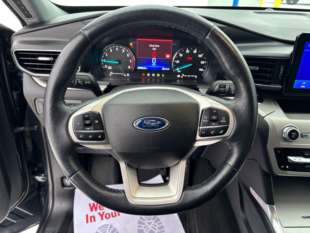 2023 Ford Explorer XLT - Photo 30