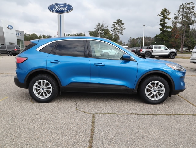 Used 2020 Ford Escape SE with VIN 1FMCU9G68LUB01392 for sale in Roscommon, MI