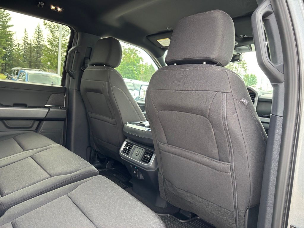 2026 Ford F-150 XLT - Photo 18