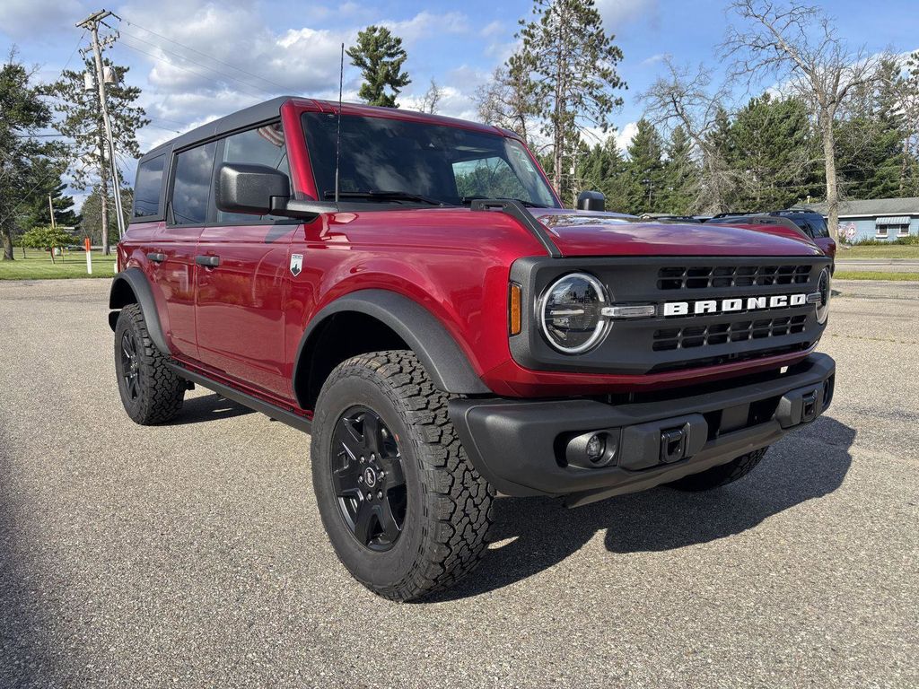 2025 Ford Bronco 4-Door Big Bend's photo