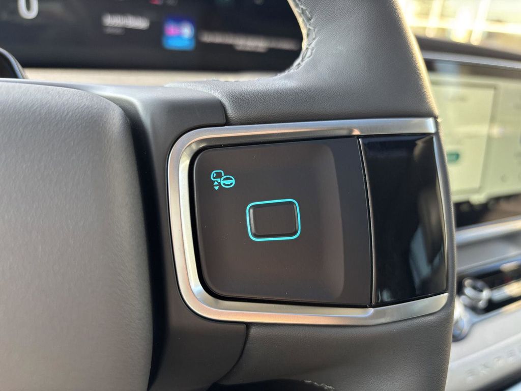2025 Ford Expedition Active - Photo 28