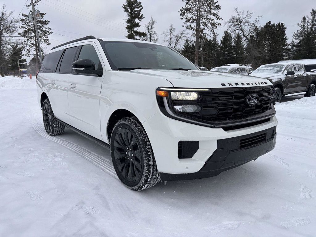 2025 Ford Expedition Platinum's photo