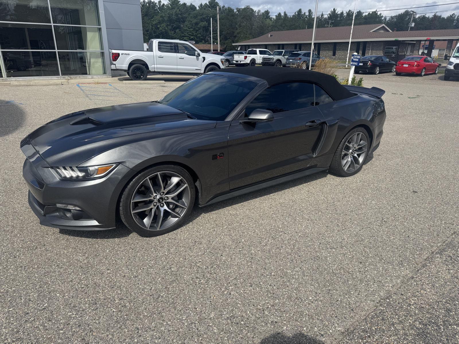 2016 Ford Mustang GT Premium Convertible photo 3
