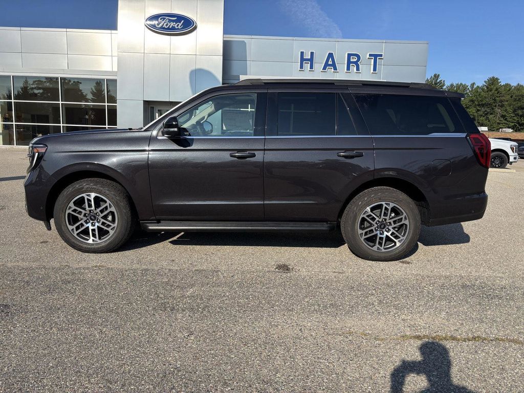 2025 Ford Expedition Active - Photo 6
