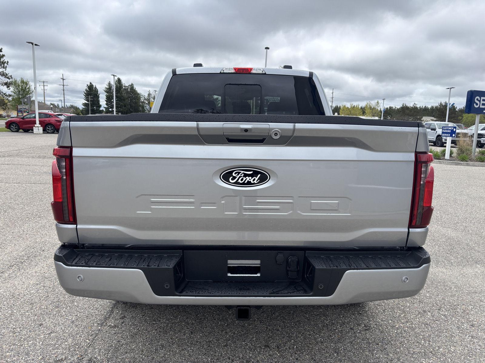 2025 Ford F-150 XLT photo 4