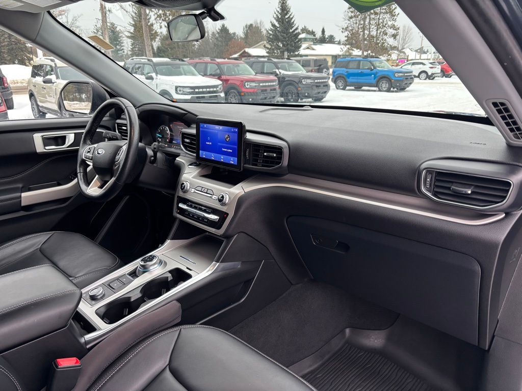 2023 Ford Explorer XLT - Photo 25