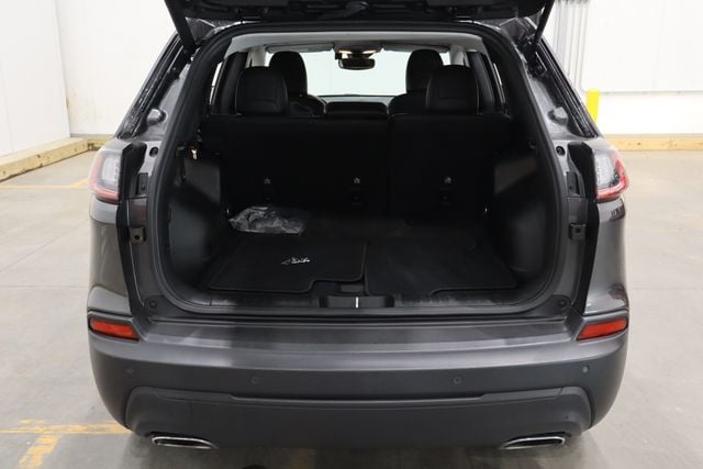 2021 Jeep Cherokee Latitude Lux - Photo 13