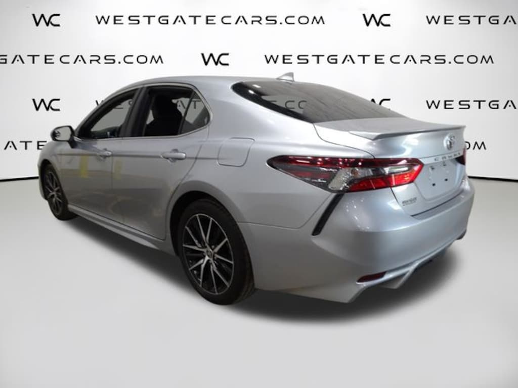 Used 2023 Toyota Camry SE Sedan