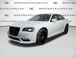 2023 Chrysler 300 Touring L Sedan