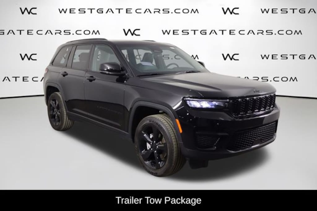 Used 2025 Jeep Grand Cherokee Laredo SUV