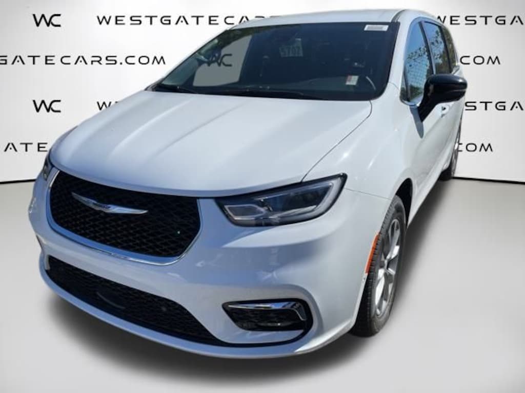 New 2026 Chrysler Pacifica SELECT AWD Passenger Van