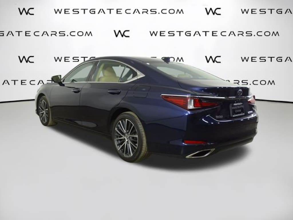Used 2022 Lexus ES 350 Sedan