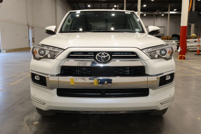 2023 Toyota 4Runner Limited photo 2
