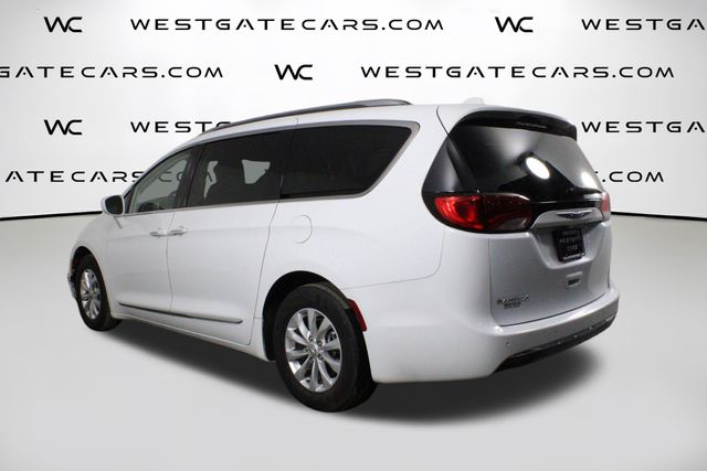 Used 2018 Chrysler Pacifica Touring L with VIN 2C4RC1BG0JR192963 for sale in Hartsville, SC