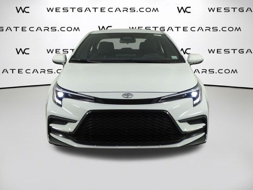Used 2025 Toyota Corolla SE Sedan