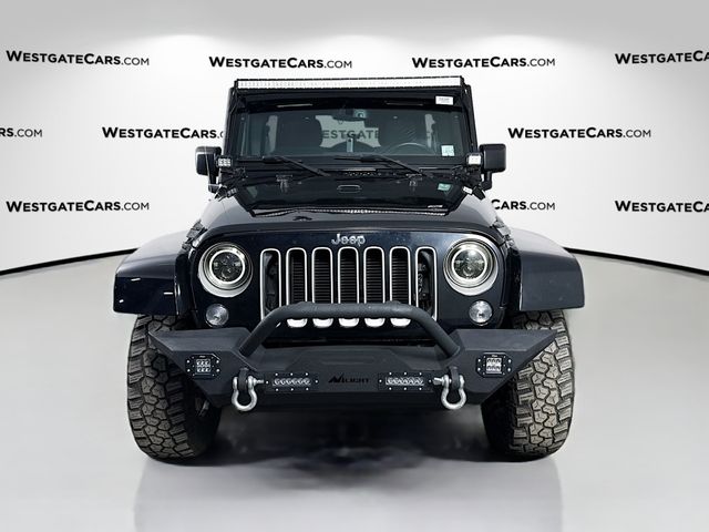 2016 Jeep Wrangler Unlimited Sahara photo 2