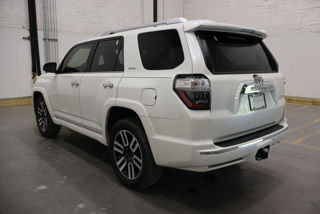 2023 Toyota 4Runner Limited photo 3