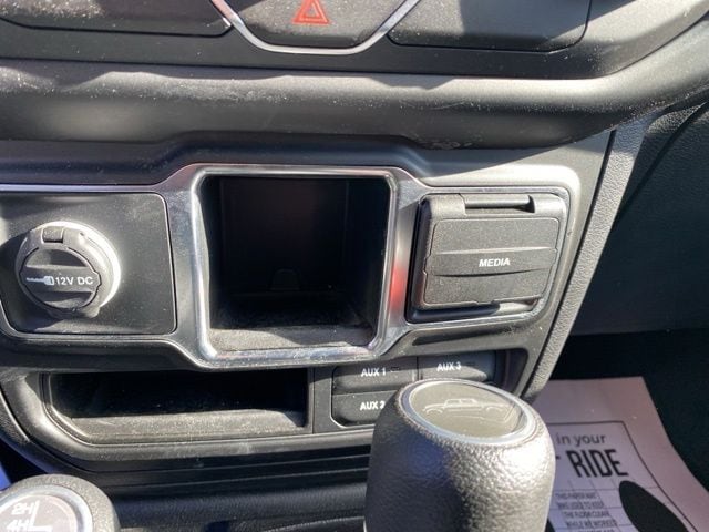 2021 Jeep Gladiator Sport - Photo 31