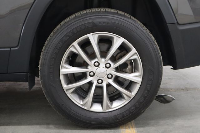 2021 Jeep Cherokee Latitude Lux - Photo 42