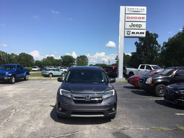 2020 Honda Pilot Touring photo 2